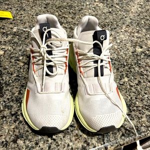 Women’s Sneakers